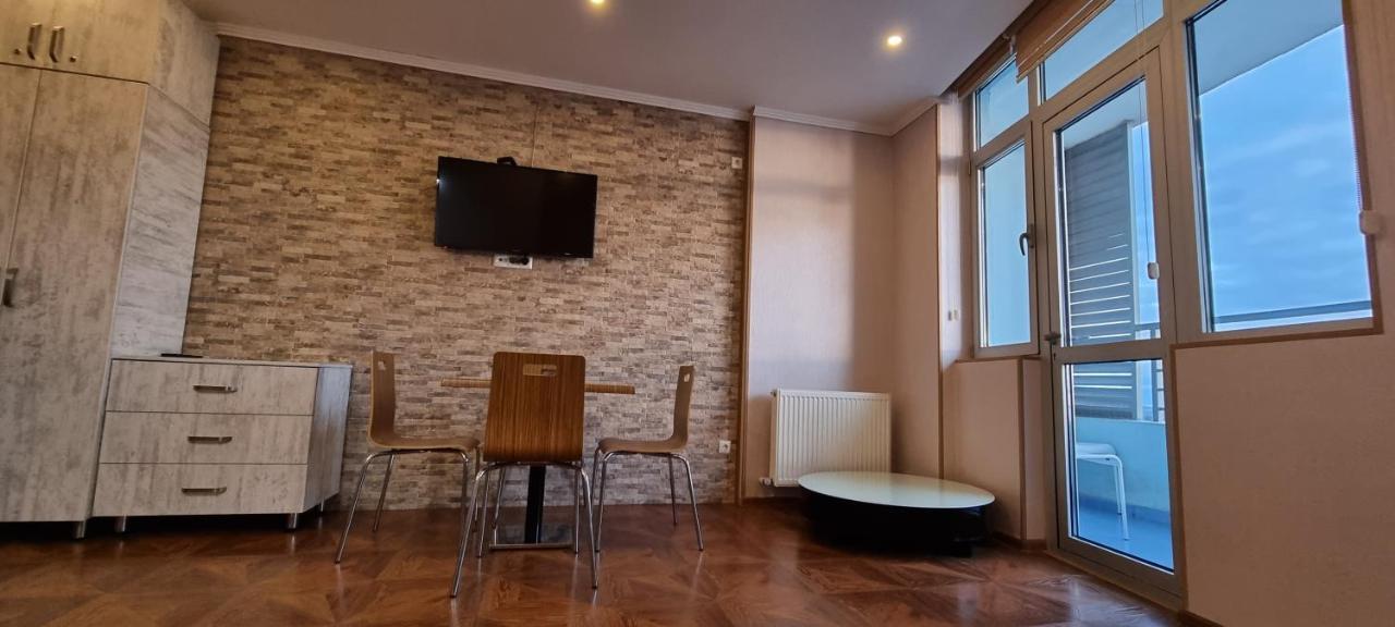 Breeze Batumi Apartment Exterior photo