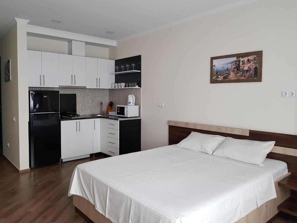 Breeze Batumi Apartment Exterior photo