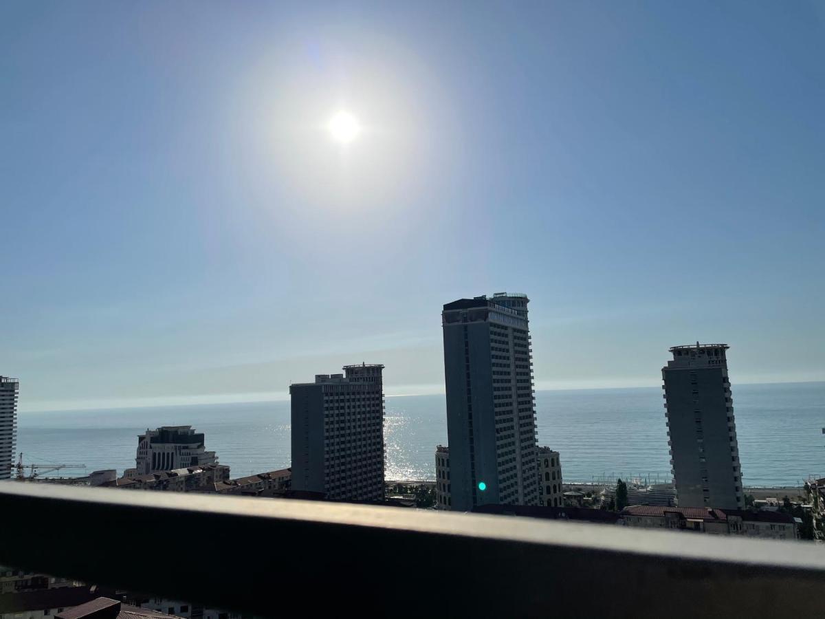 Breeze Batumi Apartment Exterior photo